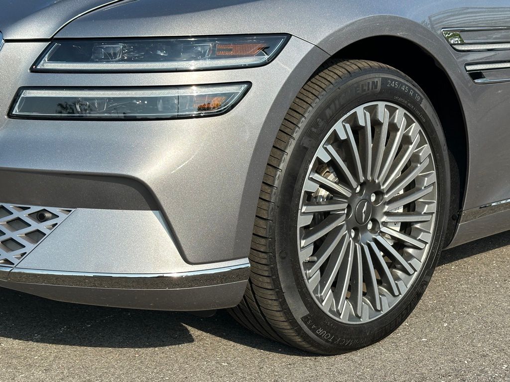 2024 Genesis Electrified G80 photo 8