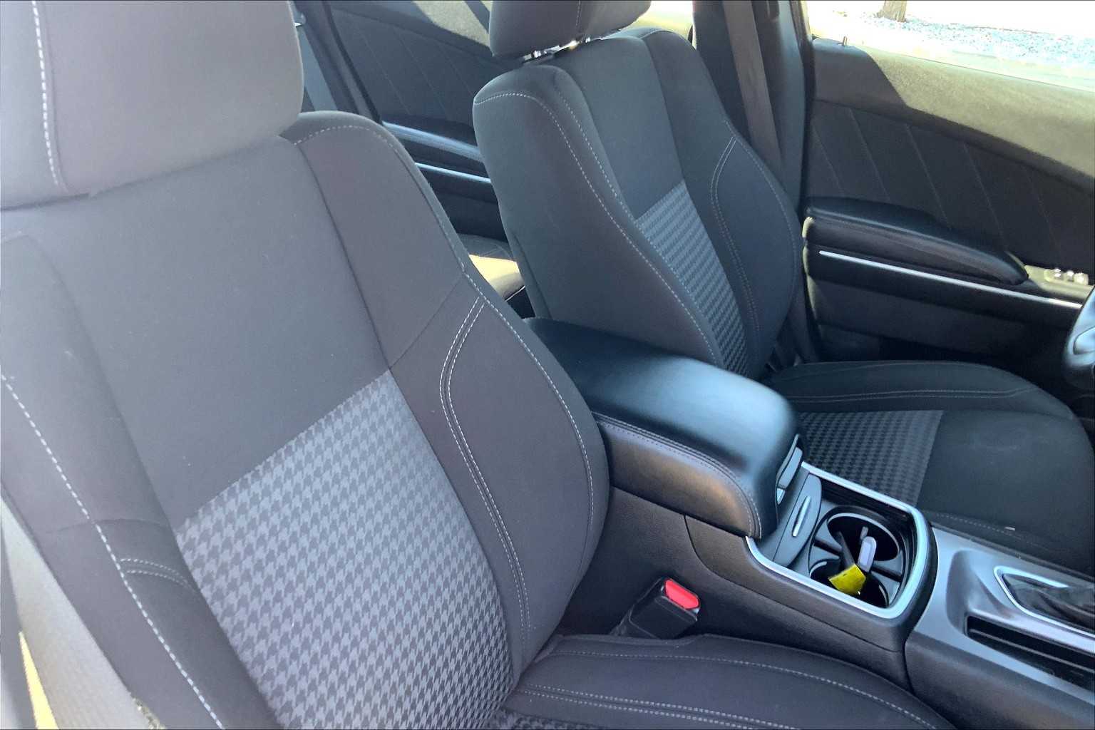 2023 Dodge Charger SXT photo 8