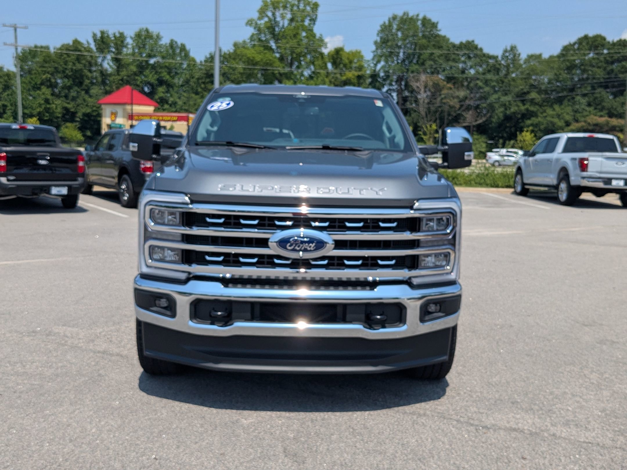 2025 Ford F-250 Lariat photo 4