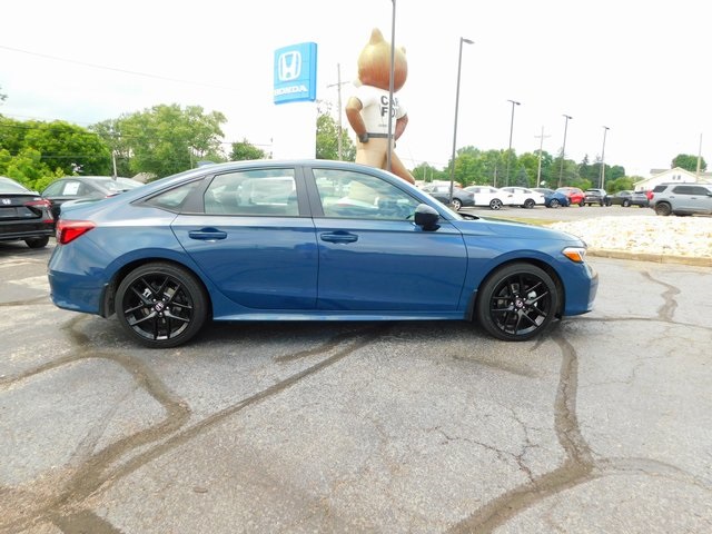 2025 Honda Civic Hybrid Sport photo 2