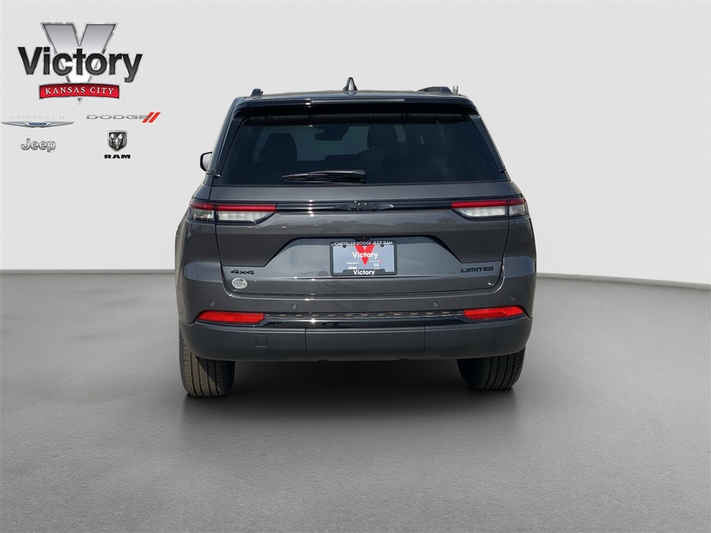 2025 Jeep Grand Cherokee Limited photo 4