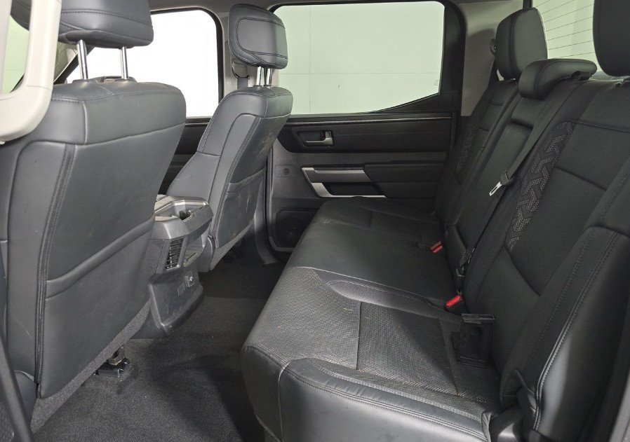 2023 Toyota Tundra SR5 CrewMax photo 6