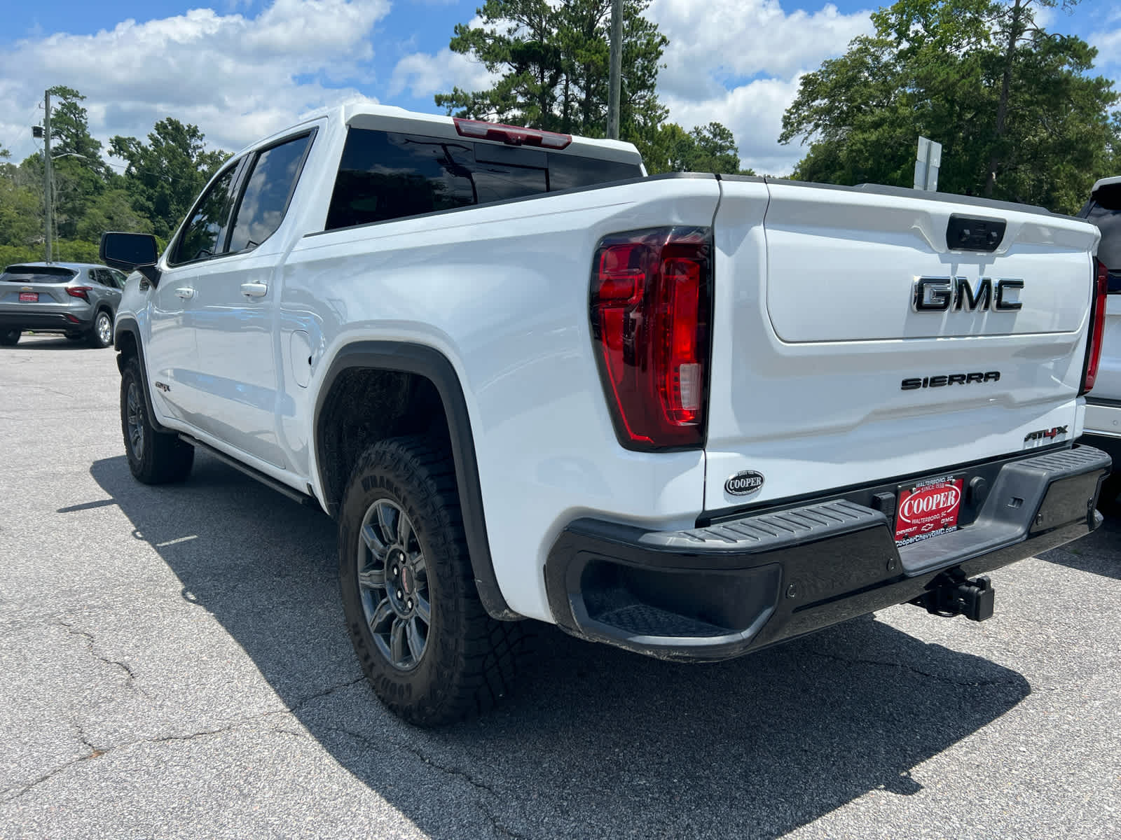 2024 Gmc Sierra 1500 AT4 photo 2