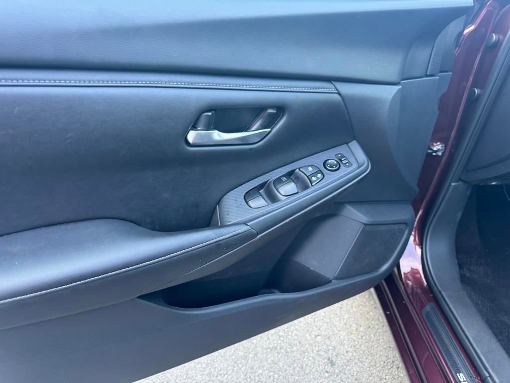 2024 Nissan Sentra SV photo 12