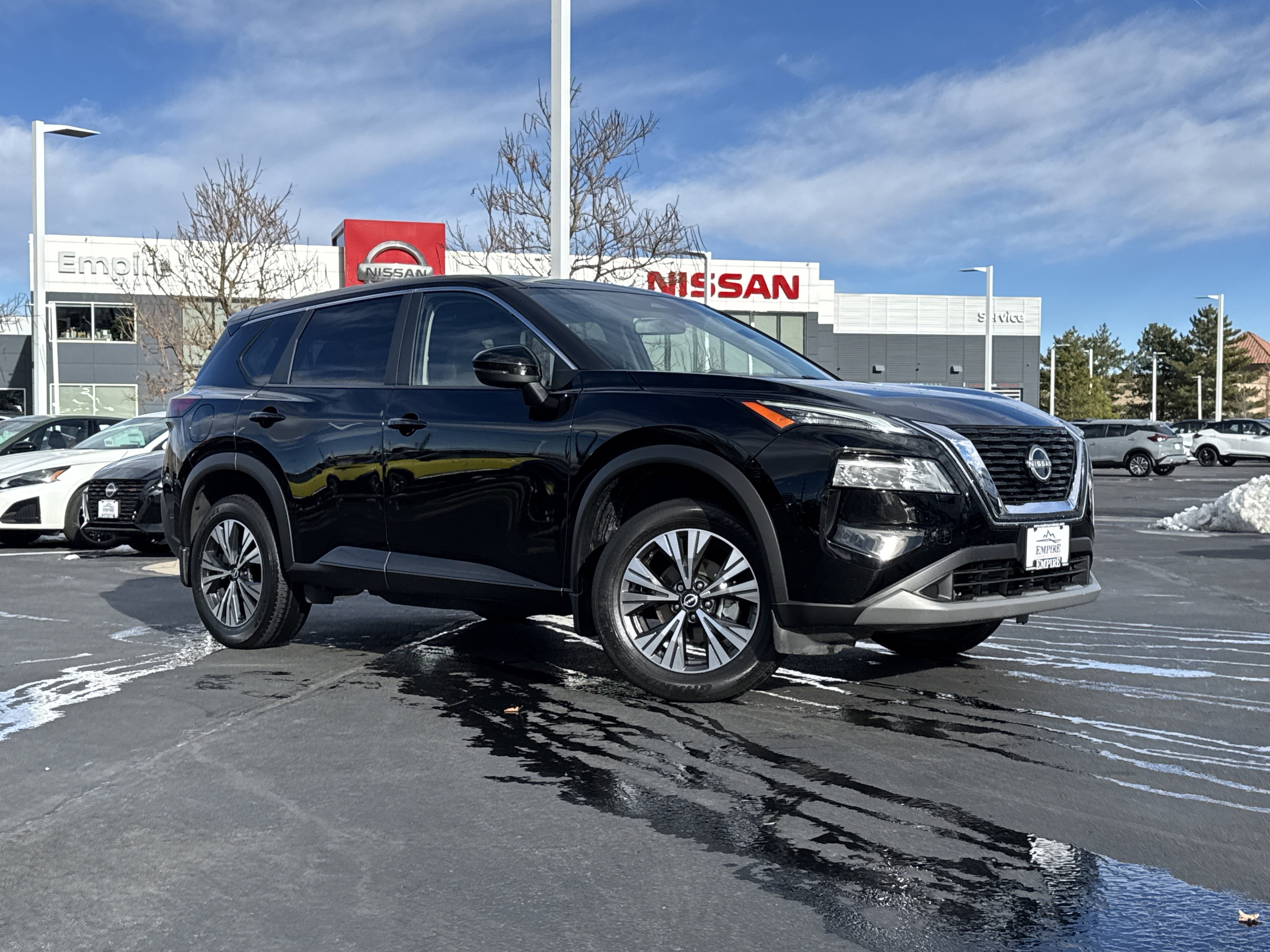 2023 Nissan Rogue SV's photo