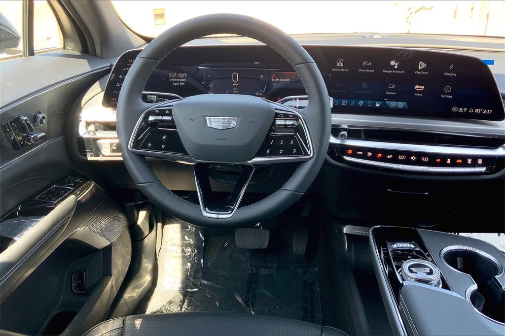 2025 Cadillac Lyriq Luxury photo 20