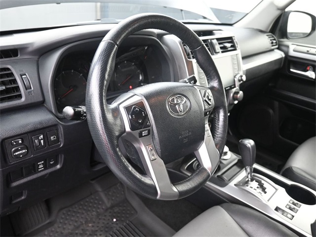2023 Toyota 4Runner SR5 Premium photo 16