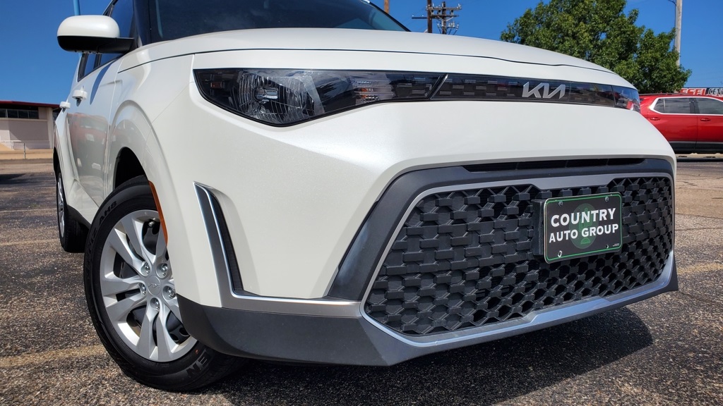 2023 Kia Soul LX photo 6