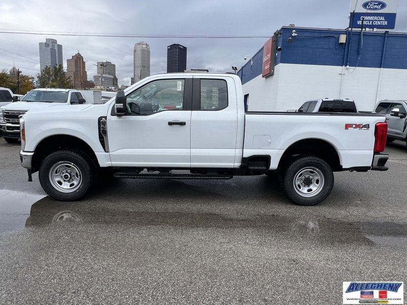 2026 Ford F-350 XL photo 2