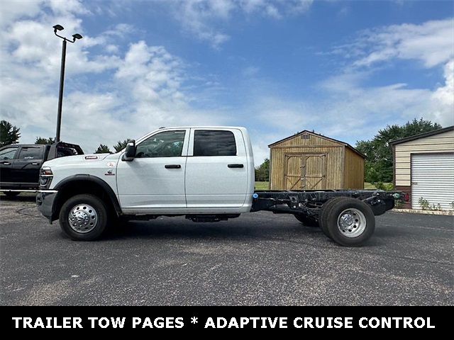 2025 Ram 3500 Tradesman photo 4