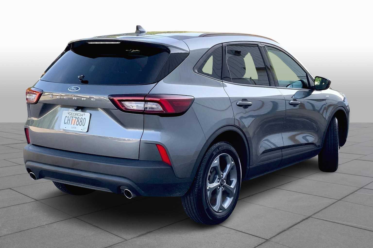2025 Ford Escape ST-Line photo 11