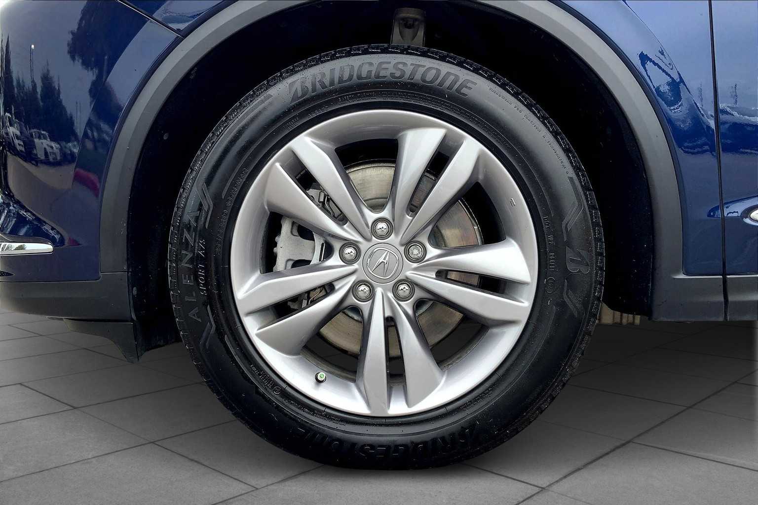 2024 Acura MDX SH-AWD photo 9