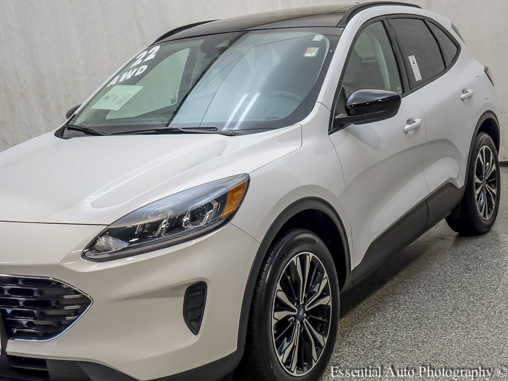 2022 Ford Escape SE photo 4