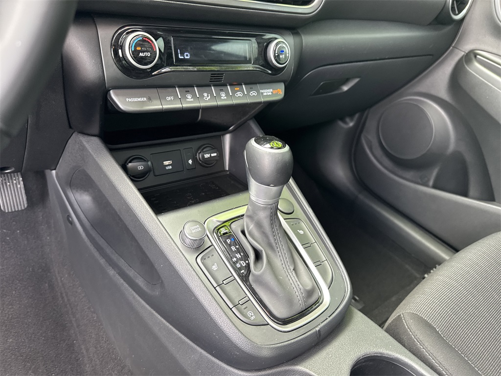 2023 Hyundai Kona SEL photo 31