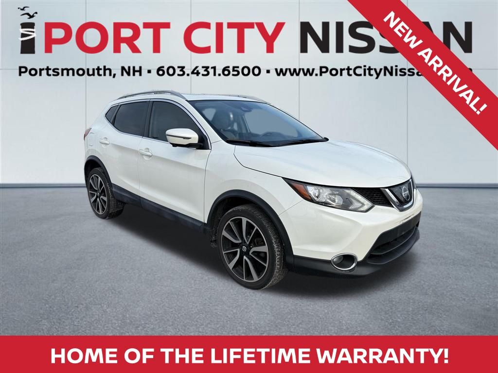 2018 Nissan Rogue Sport SL's photo