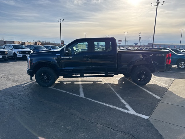 2025 Ford F-250 XL photo 3