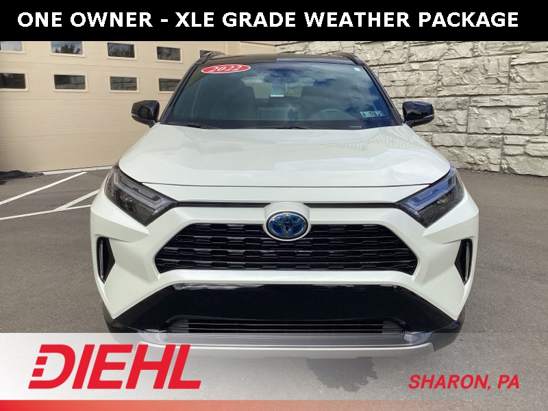 2022 Toyota RAV4 Hybrid XSE photo 2