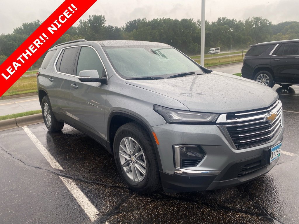 2023 Chevrolet Traverse Leather photo 2