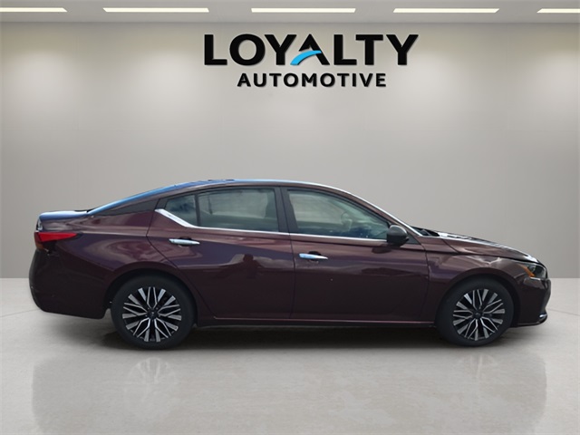 2024 Nissan Altima 2.5 SV photo 6