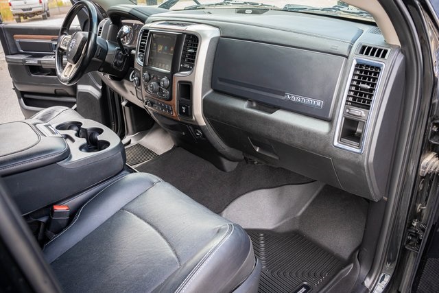 2017 Ram 3500 Laramie photo 30