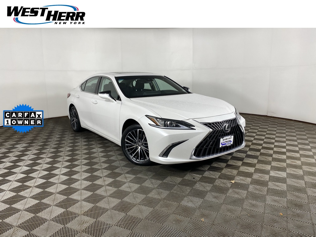 2023 Lexus ES 350's photo