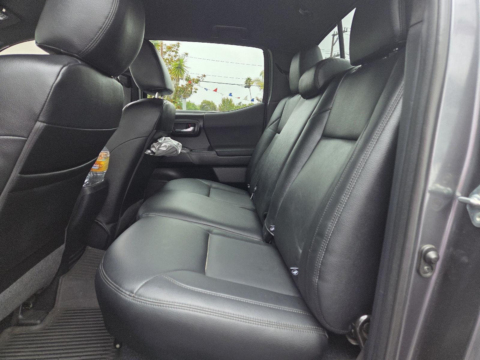 2020 Toyota Tacoma TRD Double Cab photo 3