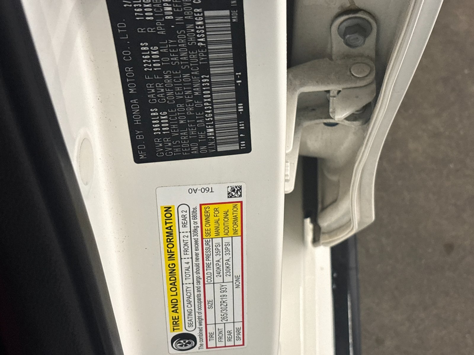 2023 Honda Civic Hatchback Type-R's photo