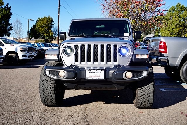 Used 2018 Silver Jeep Unlimited Sahara image 4