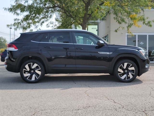 2026 Volkswagen Atlas Cross Sport SE Technology photo 3