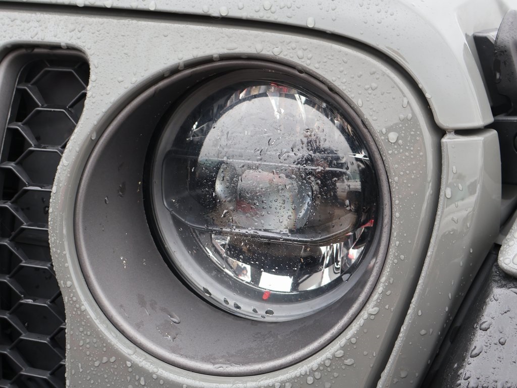 2023 Jeep Wrangler Rubicon 392 photo 4