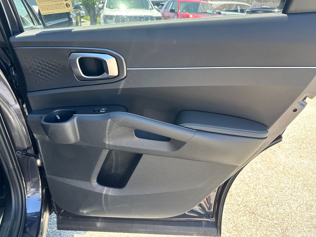 2025 Kia Sorento EX photo 15