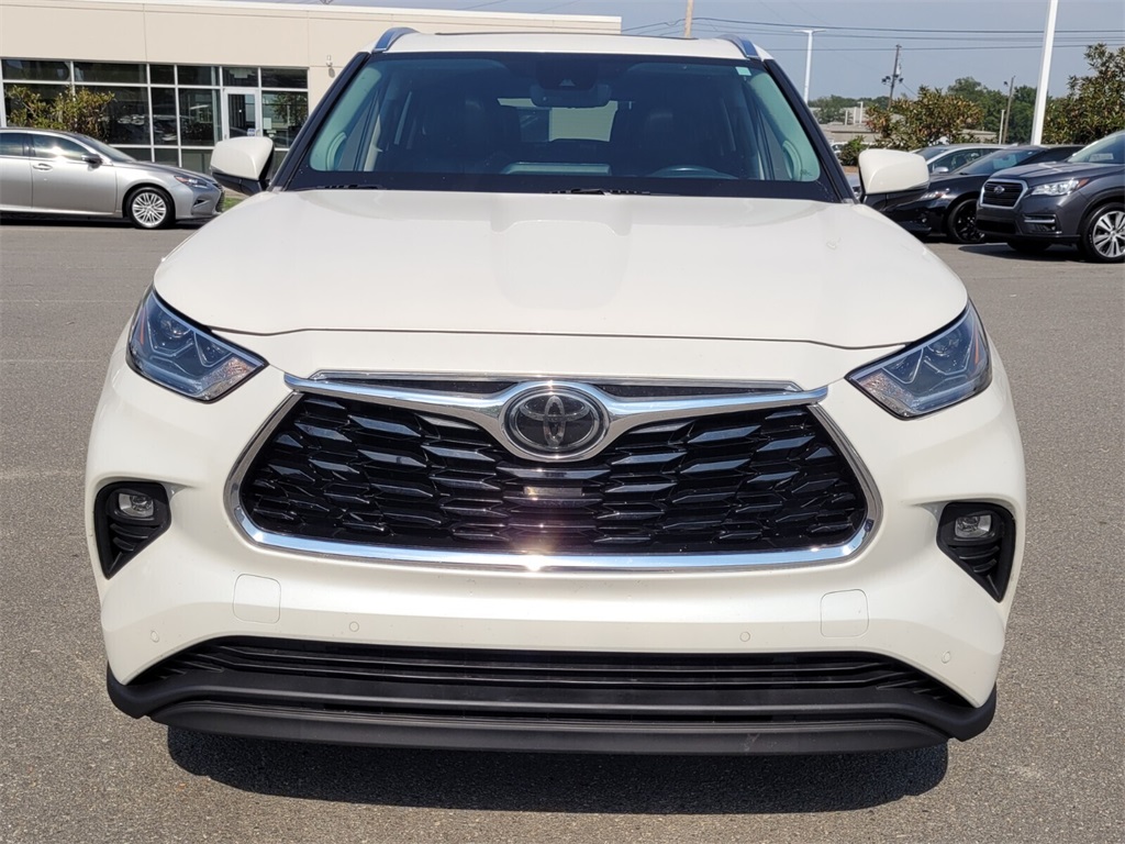2020 Toyota Highlander Limited photo 13