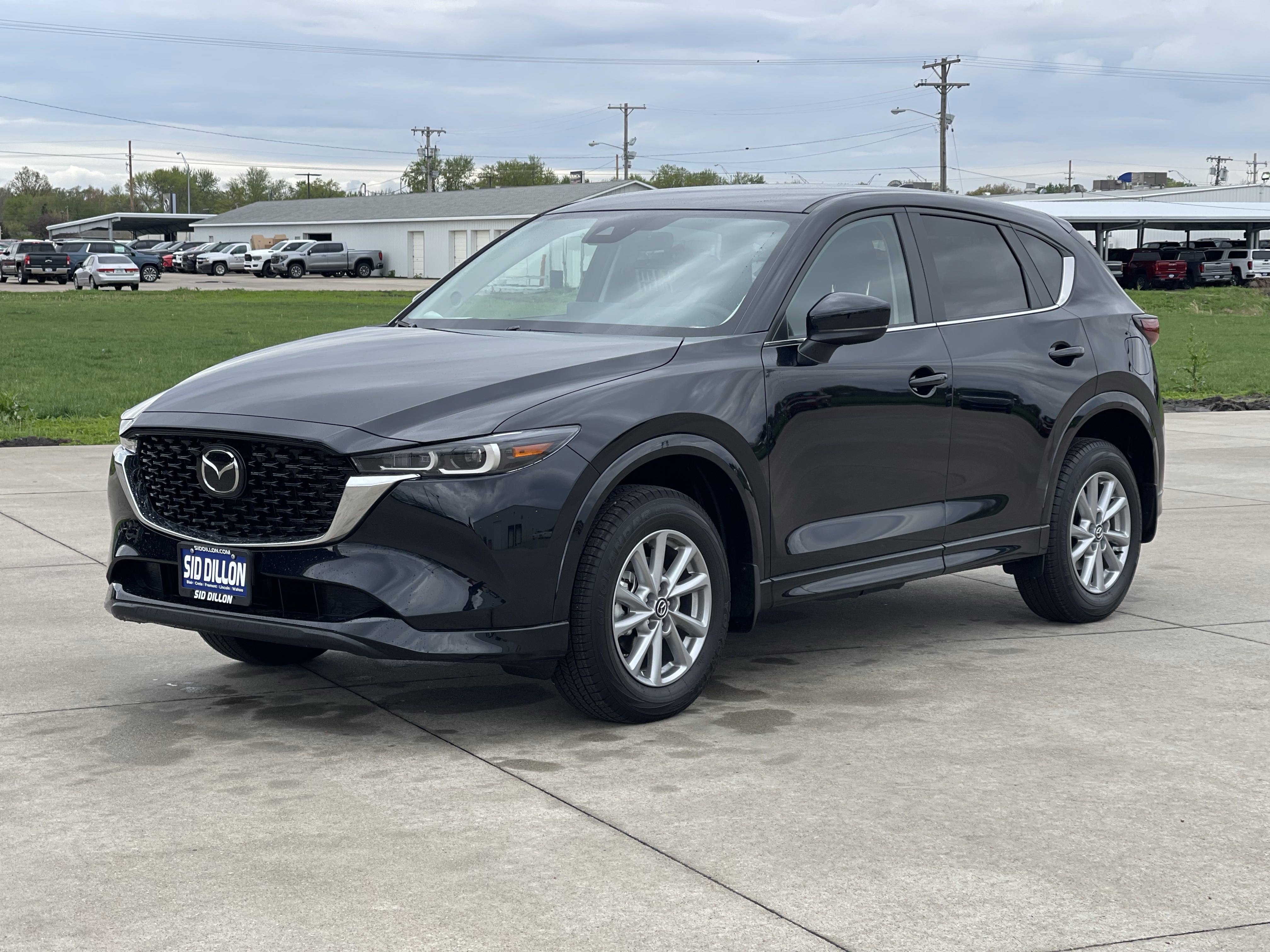 2025 Mazda CX-5 S Select Package's photo