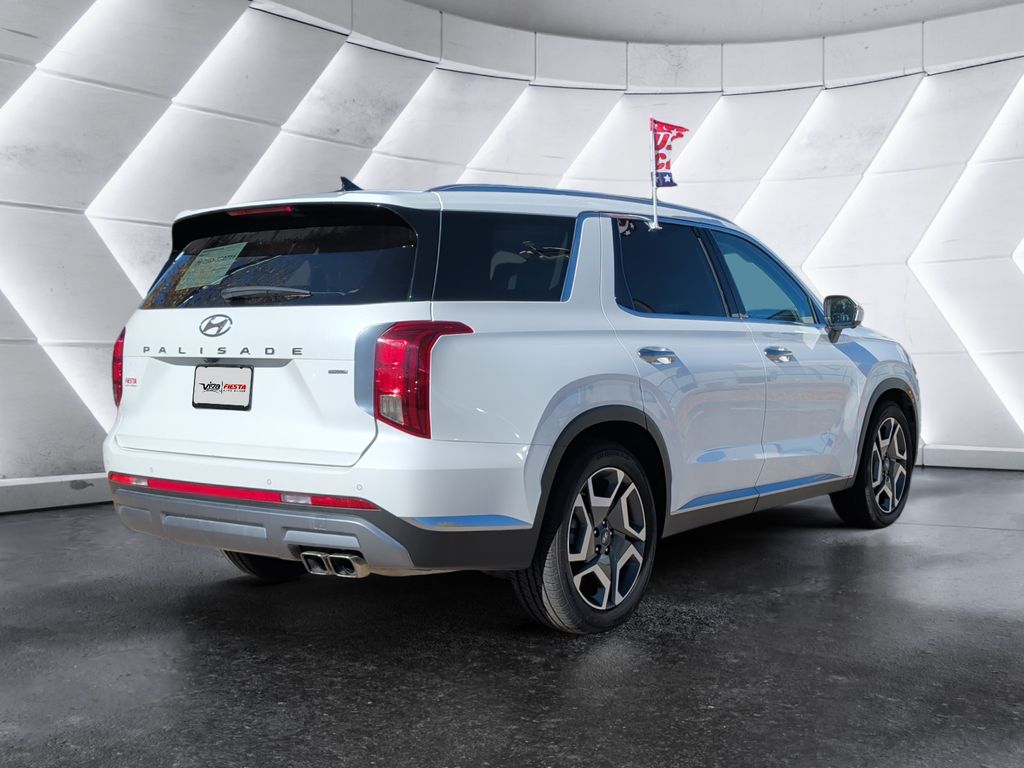 2024 Hyundai Palisade Limited photo 4