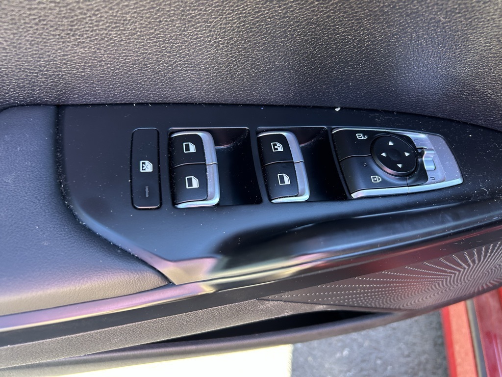 2023 Kia K5 GT-Line photo 11