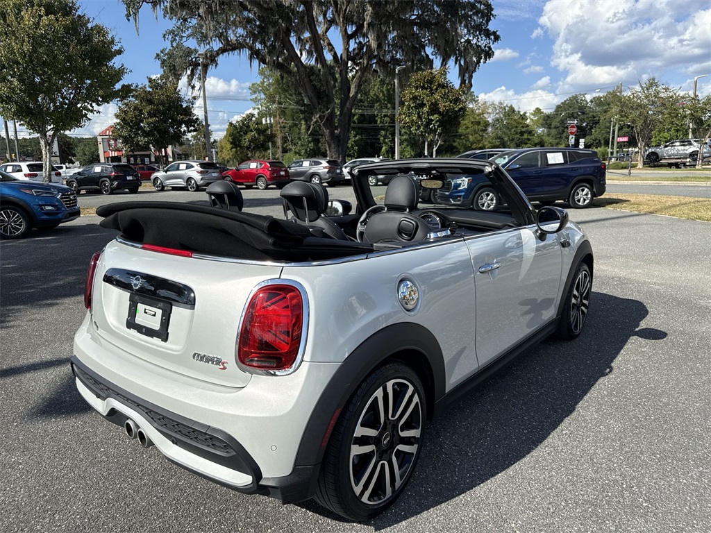 2023 Mini Cooper Convertible S photo 3