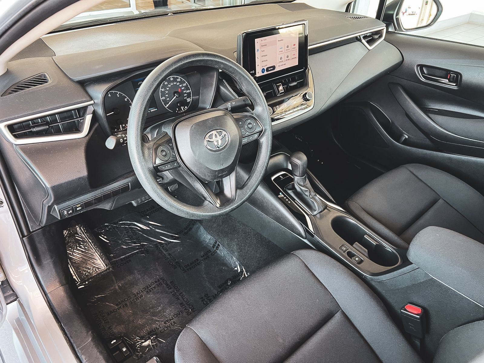 2024 Toyota Corolla LE photo 23
