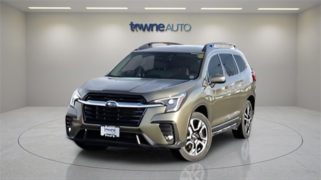 2023 Subaru Ascent Limited's photo