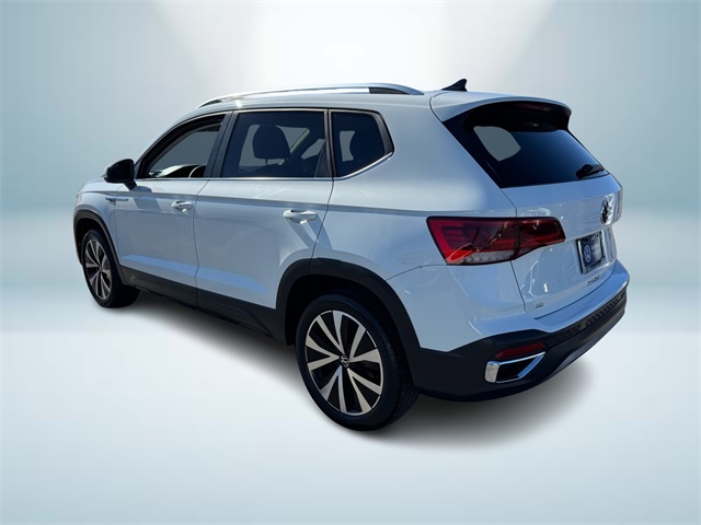 2022 Volkswagen Taos SE photo 4