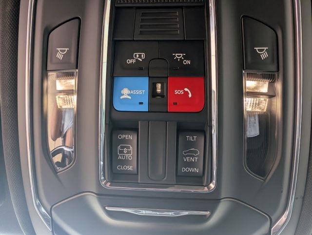 2025 Jeep Grand Cherokee Laredo X photo 16