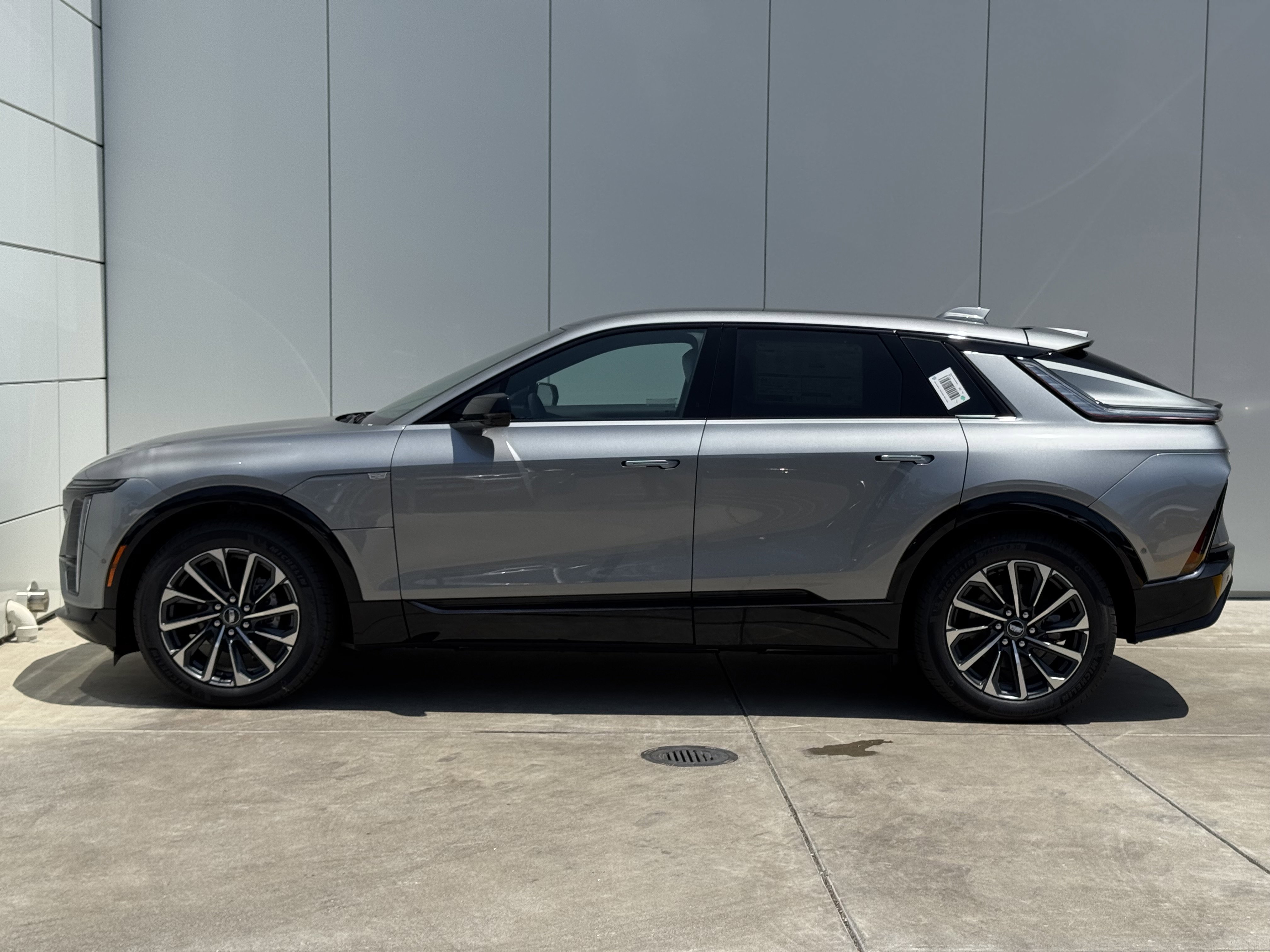 2025 Cadillac Lyriq Sport photo 5