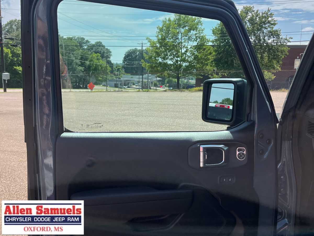 2025 Jeep Gladiator Sport S photo 10