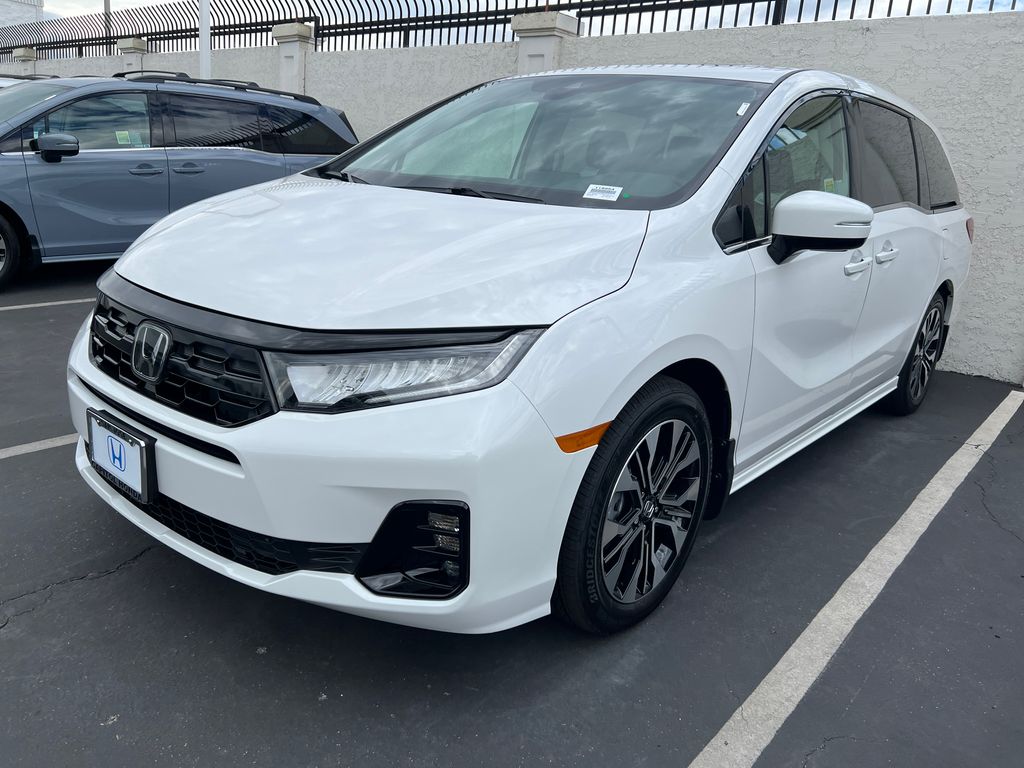 2026 Honda Odyssey Elite's photo
