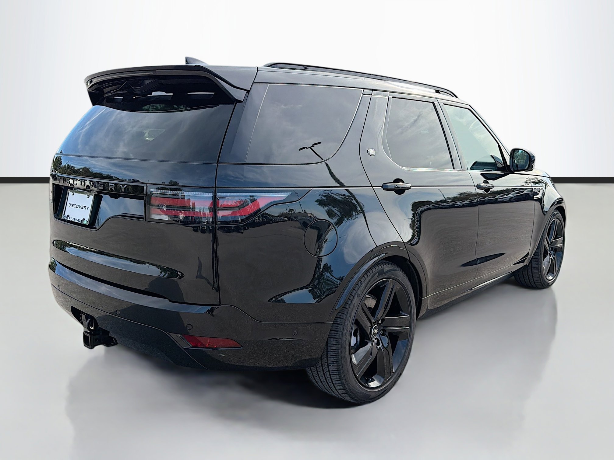 2025 Land Rover Discovery SE photo 4