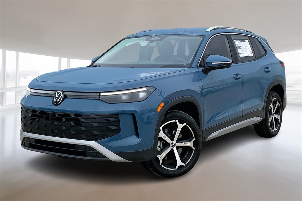 2026 Volkswagen Tiguan SE's photo