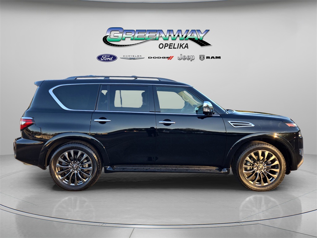 2024 Nissan Armada Platinum's photo