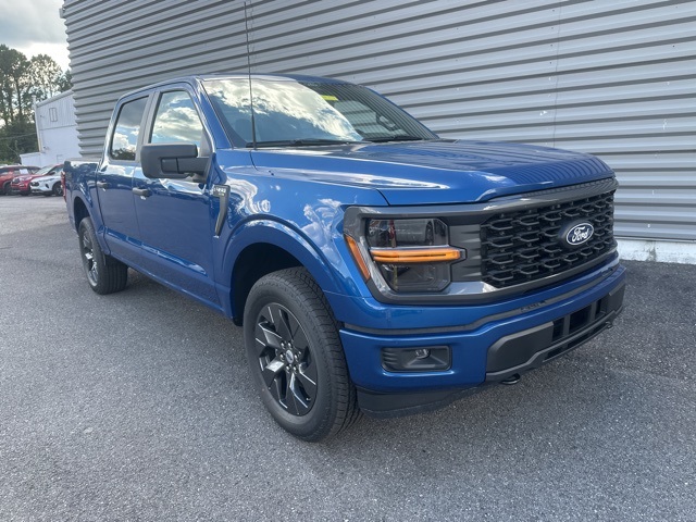 2025 Ford F-150 STX's photo