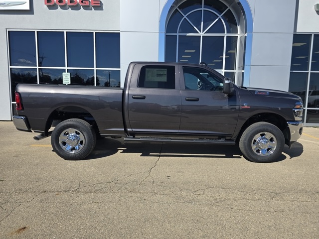2026 Ram 2500 Tradesman photo 2