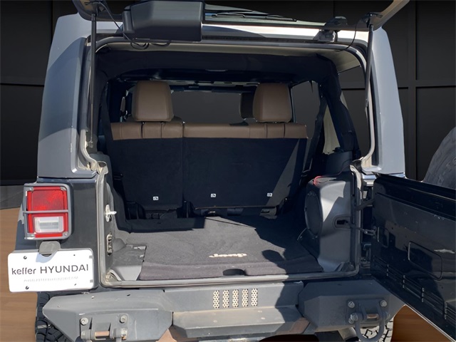 2011 Jeep Wrangler Unlimited Rubicon photo 14