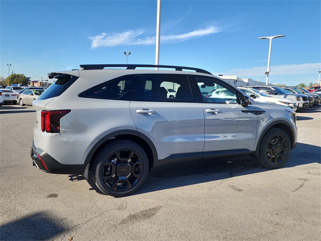 2026 Kia Sorento X-Line SX Prestige photo 2